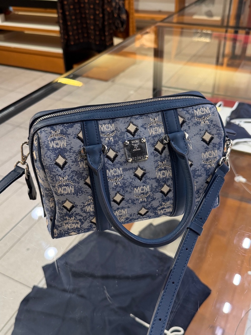 MCM Boston Bag Small Denim Visetos New - Picture 4 of 6